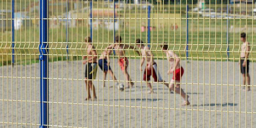 3D забор для школ, стадионов и баз отдыха: требования и решения